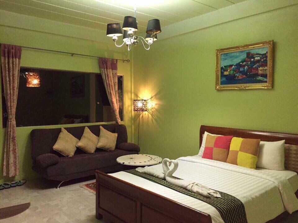 เม้าน์เทน บีช รีสอร์ท ( บ้านพัก ที่พักระยองติดทะเล ) บ้านพักระยองติดทะเล