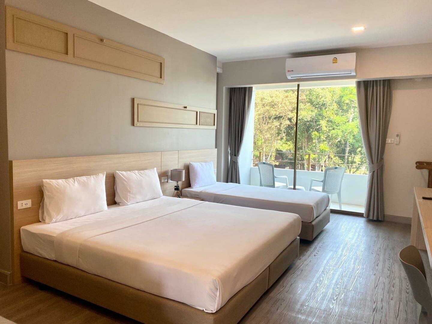 โรงแรมระยองชาเล่ต์ ( บ้านพัก ที่พักระยองติดทะเล ) ที่พักระยองติดหาด