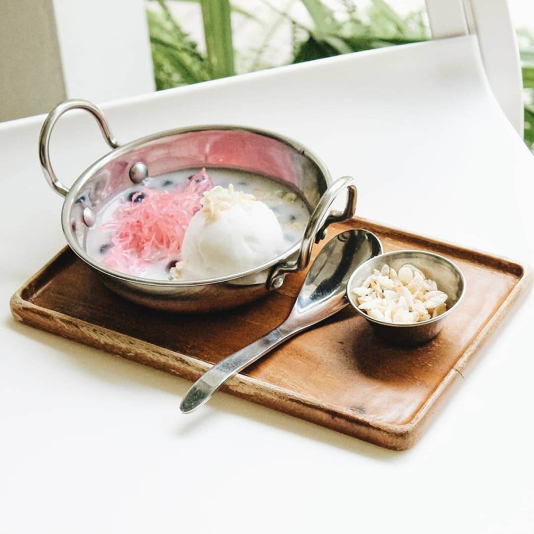 Busaba Cafe & Meal คาเฟ่ขนมไทย อยุธยา ร้านดัง
