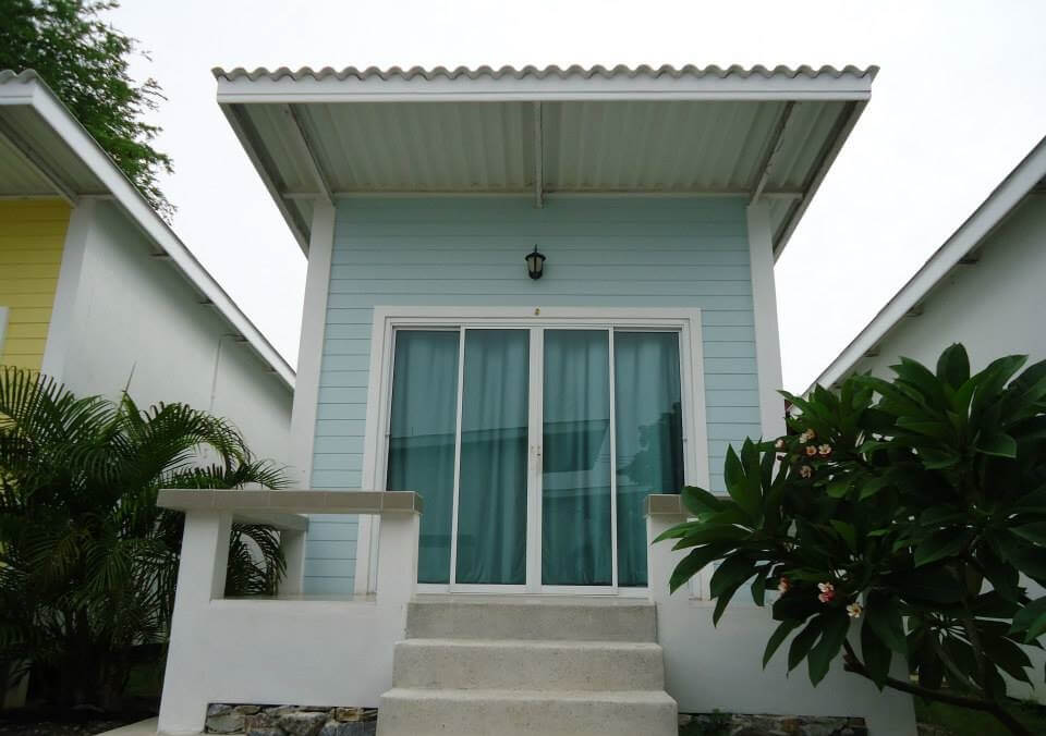 ชาร์ลีส์ บังกะโล บ้านพักเกาะสีชัง